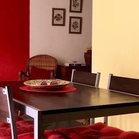 Casa Nazare Hébergement de vacances *